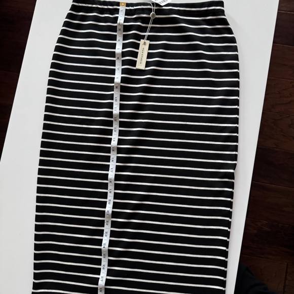 Max Studio Pencil Skirt - Picture 1 of 4